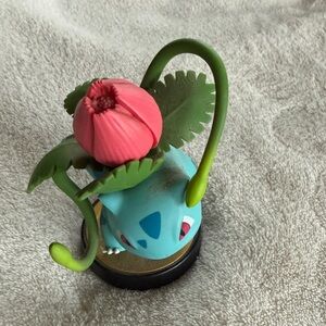 Vintage Ivysaur Pokemon Figure Nintendo Original